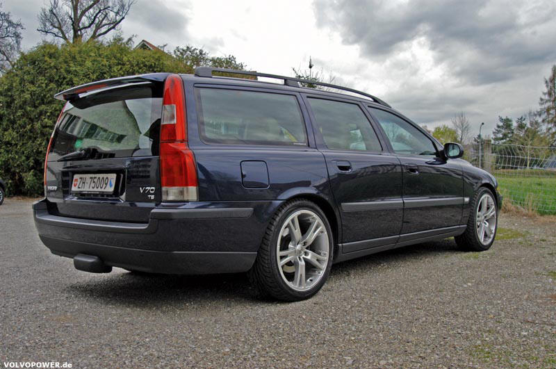 VolvoV70-weberr-back.jpg