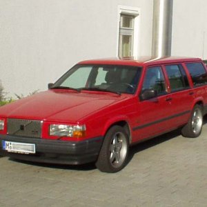 volvo745.jpg